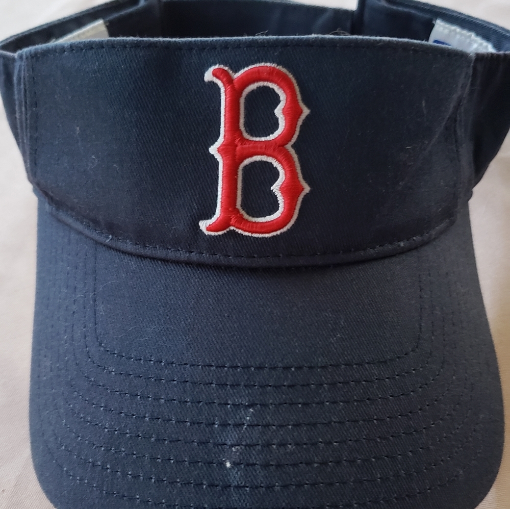 OC Sports Boston Red Sox Visor *flaw*